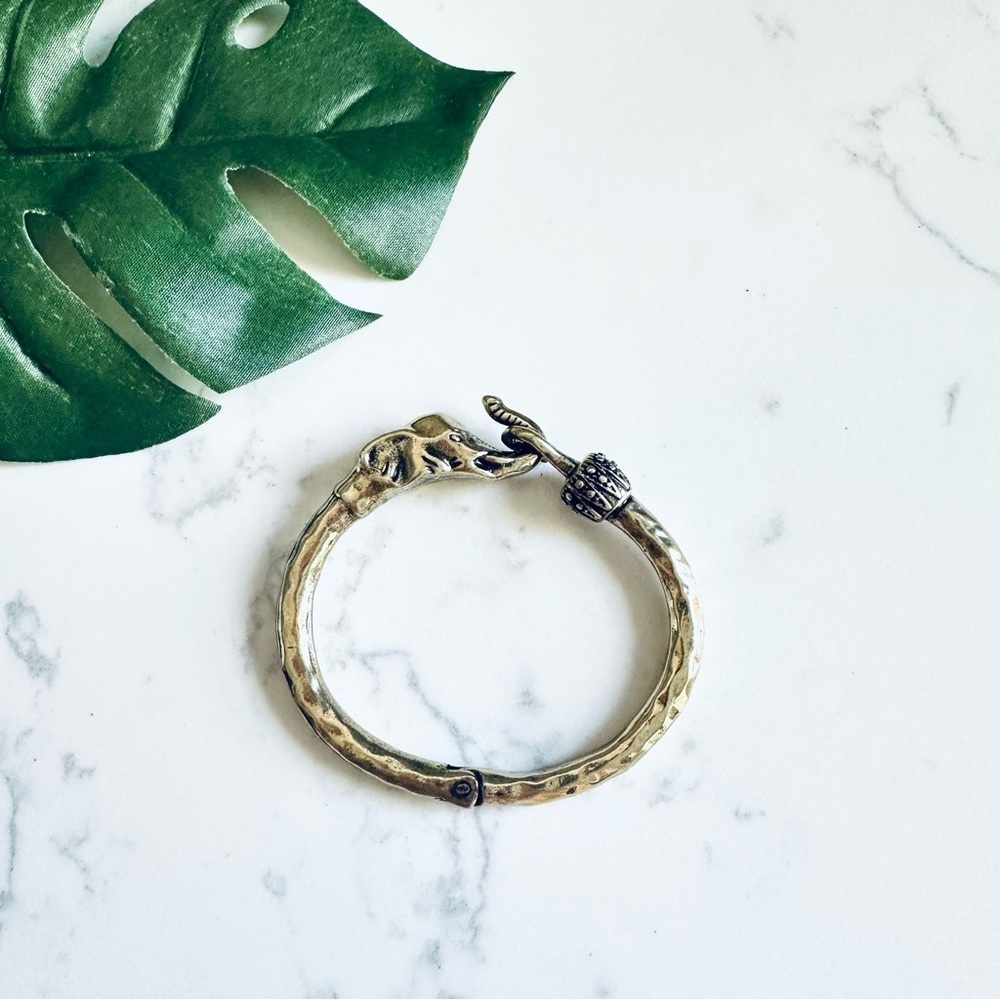 2/$30🌵 Brass Look Elephant Bracelet Trunk Hook Hinged NEW African Safari Indian